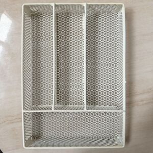 Off - White Metal Wire Desk Organizer 4 Compartment Basket Kitchen Utensil Tray
